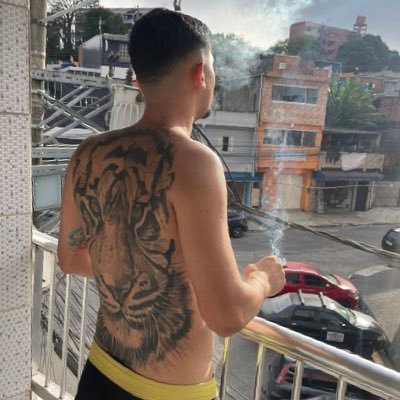 E diz que baseado é coisa de lerdao, mas a velocidade tá importando menos do que a direção 🎶