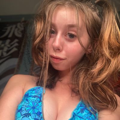 idk what’s going on here, good luck
• 25 y/o
• hard workin slut
• anal specialist
• I do like pineapple on pizza