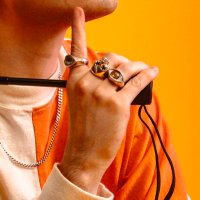 awstens hands (@handparxies) 's Twitter Profile