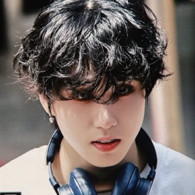 estela do hanji VIU O STRAY KIDS Profile