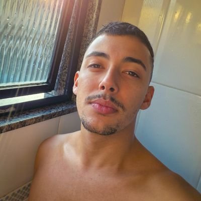 ALÔ DONA SIT! Puro suco de Macaé e não monogamia. (ele/dele)