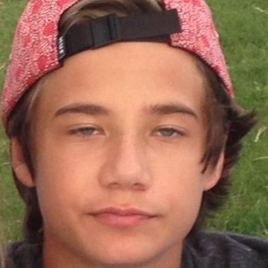 JxdnStruggle's profile picture. The offical @jadenhossler struggles page!