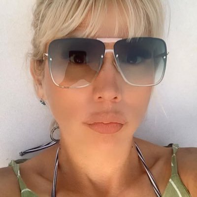 #Mamá #blonde #Soñadora #Patagonia #Hollywood #Odontóloga #RiesgoMédicoyDiscapacidadUBA #MiembrodeSaferCitiesONU