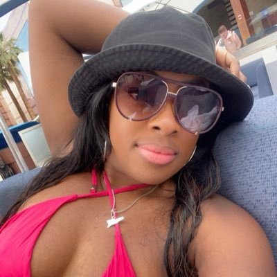 mishaqxo's profile picture. ✈️ 🇻🇮🇹🇹🇬🇩 ♏️🤘🏾