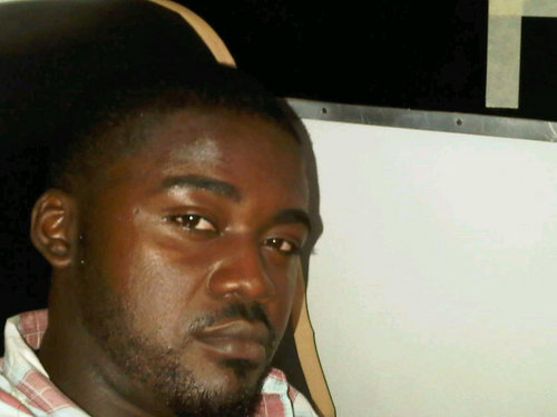 DreDeanmany's profile picture. cold world