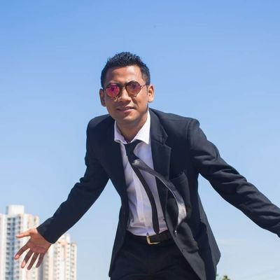 DominicMolsom's profile picture. 