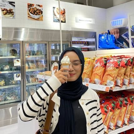 gumxyxbear's profile picture. it’s a dump