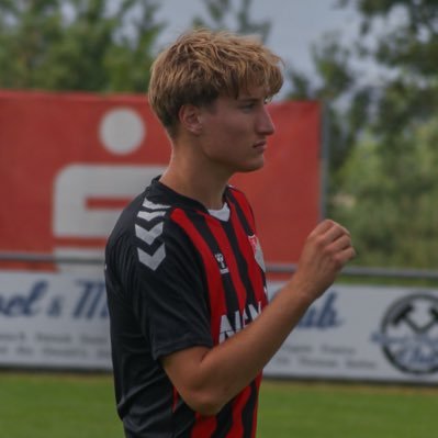canadian & irish footballer in the UK | sports & business management student
