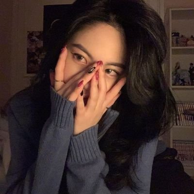 yujintwinnie's profile picture. law student omw | #studytwt #archivetwt