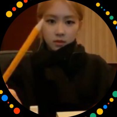 roseyboobs's profile picture. rosé