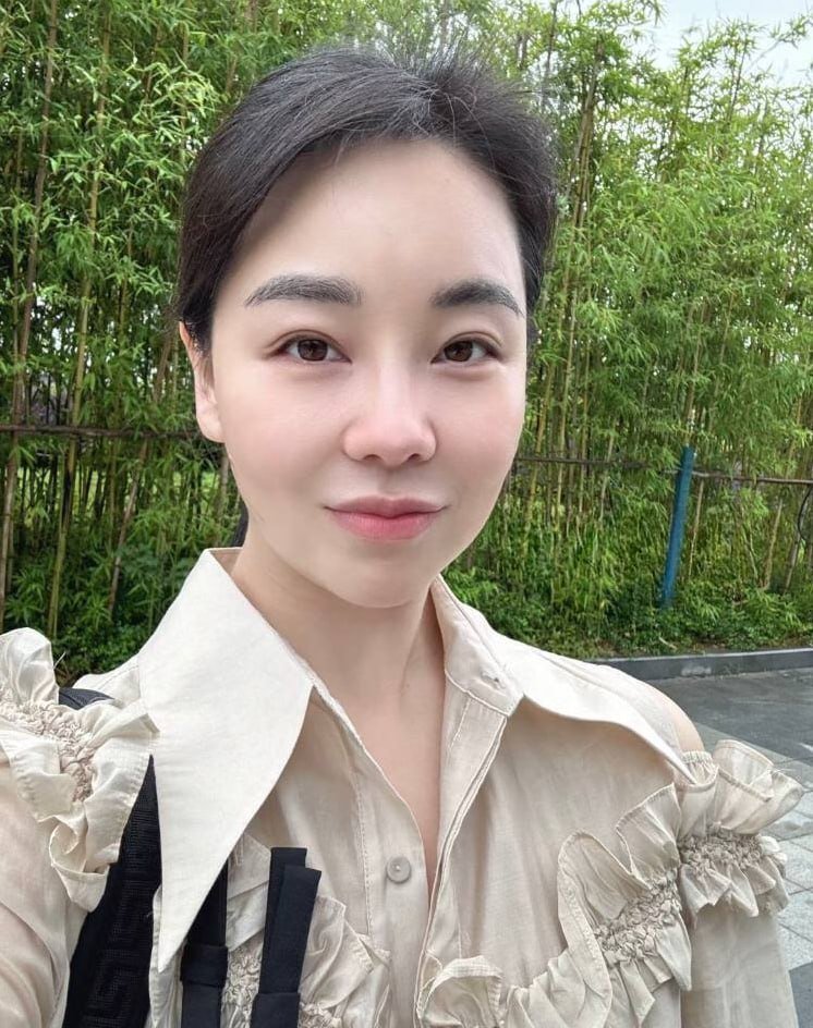 Theighth2MrON's profile picture. Gods determine what you're going to be。