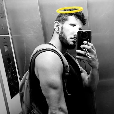 https://t.co/DaO5dm6nEw
Entrenamiento, eSports, libertarismo.
