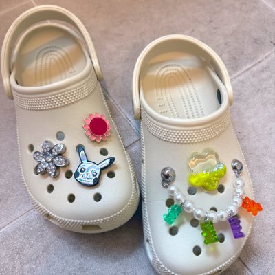 abwmyj2512's profile picture. 육아 살림 청소 요가 운동 그림 인형 좋아하는 내향인🙂‍↔️