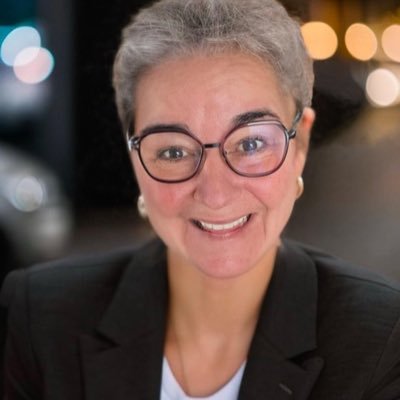 Entrepreneure & Conseillère Stratégique - Engagée à maximiser l’impact sociétale des entreprises et des organisations! 💙