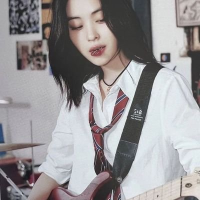 tanqhulus's profile picture. alt rae ?! https://t.co/e2peKIJPmW