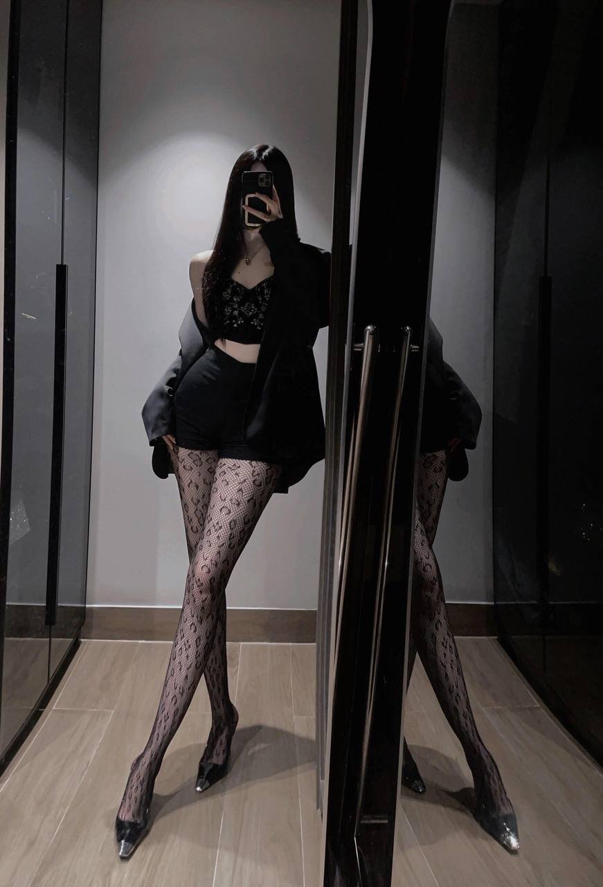 TiffanyTho54946's profile picture. 零零后新人刚下海，私人兼职 人美活好 大咪咪水多多，可调教，69，胸推，tun推，蛇吻，深喉，冰火，制服自备 包哥哥满意  身高169 体重105 胸围32C 你想要的S型就是我。（独门绝技哥哥你别动，妹妹全自动）新人福利多多，点赞有惊喜！唯一大号推特：@BaBysisi168电报：https://t.co/ovEteyuCPe