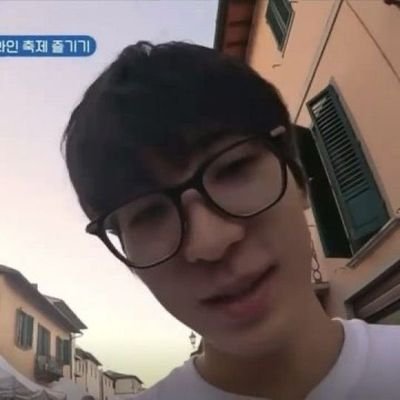 HeoseungUn's profile picture. 🪼