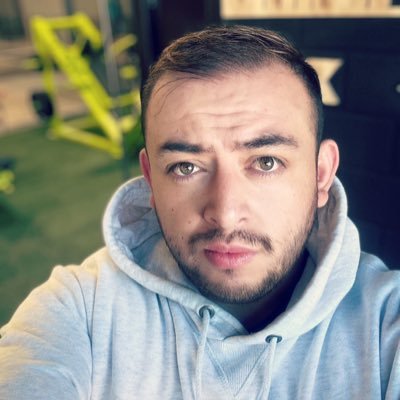 AzisRumenovaF's profile picture. Has venido a ser feliz, ¡así que no te distraigas!                     TONYMOLY🛍️