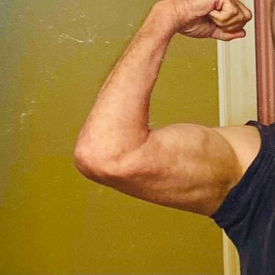 THEMacGrain's profile picture. Just a country boy in a high tech world. I have a vast and endless vault of useless information for any and all situations.