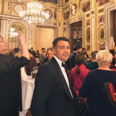 🤝 Co-Founder @suns_lifestyle 🚀 Business + Lifestyle Enthusiast || Entrepreneur 📈 x Travel 🌎 x Lifestyle 🏖️