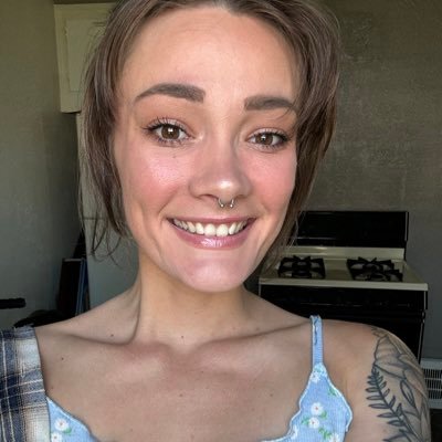 paygmoon's profile picture. feel the pull of Mommy Moon ✨ main page @moonshynebaby