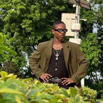 shelovesx4vier's profile picture. Hypeman, fashion stylist, nightlife enthusiast