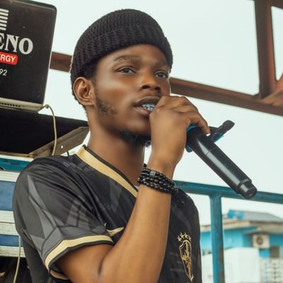 ADTTheOG's profile picture. Broadcaster | Premium VO artiste 🎙| Historian | Storyteller |Content Creator | BA UNILAG |