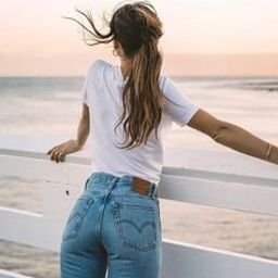 CliroyshvjEvF8's profile picture. 