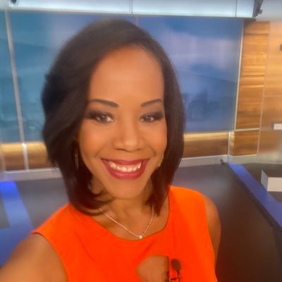 TV Journalist turned PR journalist w/ a heck of a story. available to speak. #Travel #Food #God #Netflix #boxing #pilates #SweetHomeChicago #ROMANS 8:28 &I sing