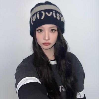 shwnluvsln's profile picture. 