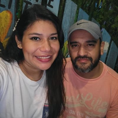 Un día nos tomamos nuestras manos y decidimos iniciar la historia más bonita de amor...💜