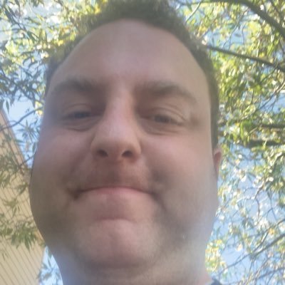 Hi everyone what up😊 my name is Stephen nice meet you i’m a big fan animated series. batman I’m on YouTube I do videos and TikTok.