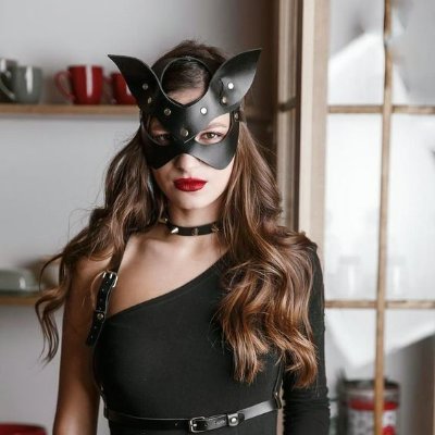 Bondage & Fetish Clips Free: Femdom, Spanking, Domination, Latex, Submission, Whips, & more. #NSFW