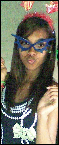 Eu quero ir...Pra longe, bem longe. lá na onde o vento se esconde ♫♪ Folow Me (: