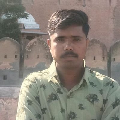 DEVISINGH722758's profile picture. 