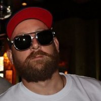 figure four (@kangaroopouches) 's Twitter Profile Photo figure four (@kangaroopouches) 's Twitter Profile Photo