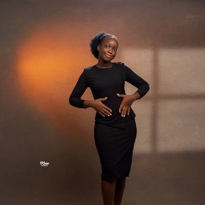okeyz_s's profile picture. Creative || God's-Got-Girl || Proudly DL || BSc. Mathematics||  🤗🤗