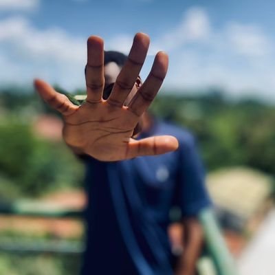 ||Live;Love;Laugh 🤞🏾||
||Coz life is unpredictable||
||Football fan ⚽⚽||