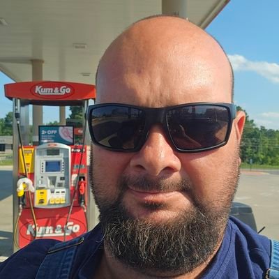 thegreathusk's profile picture. 