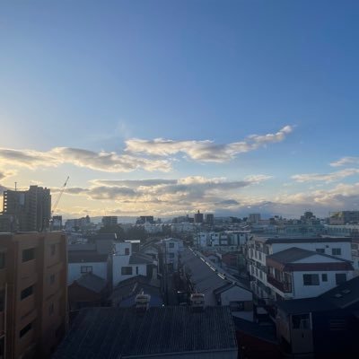 pannakotta_0421's profile picture. 最近はVRCと原神を反復横跳びしてます