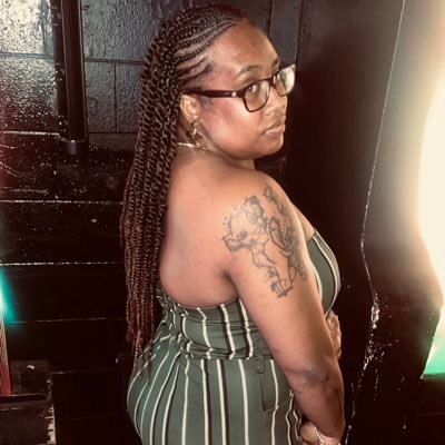 himolly679's profile picture. 🇫🇯🏳️‍🌈👩🏾‍❤️‍💋‍👩🏾💍