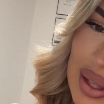 leyna7460's profile picture. Venez discuter prv mes lapins🎀 Cherche un soumis 🦶🏼