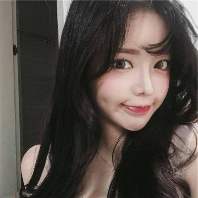 YUUNA641046's profile picture. 底辺暮らしから成り上がり・5社の会社を経営･資産90億／今は稼げる情報を教えたり、10万円をプレゼント企画したりしています！今ならLINEお友達追加で10万円プレゼント中・まずはフォローしてください｜確率変動中！⇒　https://t.co/5aNFwufWG0