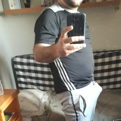 Urso, safado, versátil e que curte muito conversar uma putaria com casados...