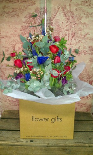 tradflowergirl's profile picture. Growers of fragrant cut roses, flowers and herbs. Our award winning design team specialise in wedding and event styling.