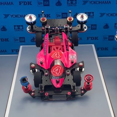 2022年からミニ四駆復帰。2児のパパ 4y👧、2y👧。大会はほぼ品川公式のみ。トライアルクラスによく出てます。YouTubeや Twitterで日々勉強中です! 2023JC東京大会2TR🥉 2024JC東京大会1TR🥇