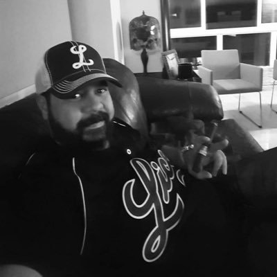 AAybarCasals's profile picture. Idealista, Ingeniero Industrial, Economista, esposo de @reyesclaudiac.