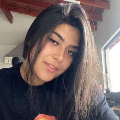 AClaraSoares07's profile picture. ☮️