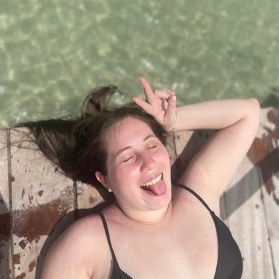 gisbenegas's profile picture. 