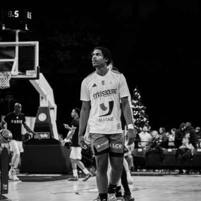 Pietrusjr11's profile picture. PJR🥷🏾